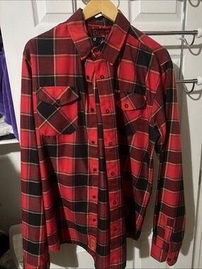 DIXXON LT - Cabalerro - Red and Black Plaid Button-Down Shirt